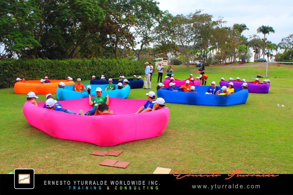Team Building Nicaragua, experiencias que integran equipos remotos y presenciales a través de retos colaborativos.