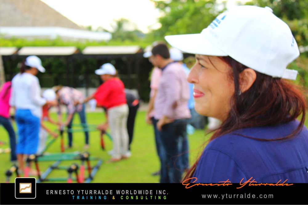 Team Building Nicaragua, desafíos colaborativos outdoor enfocados en aprendizaje, acción y cohesión.